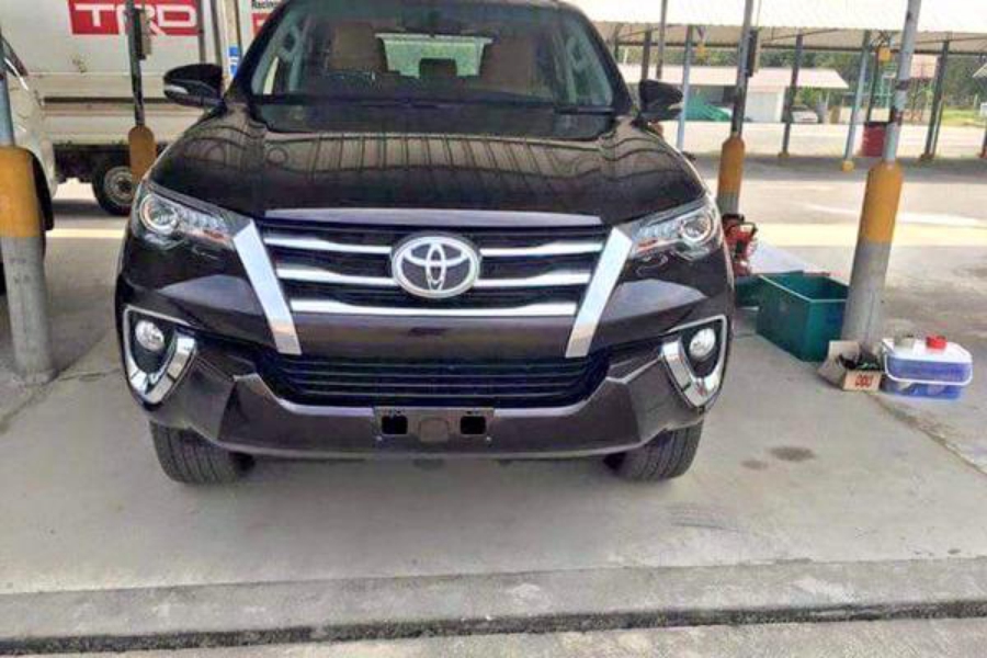 Toyota Fortuner 2016