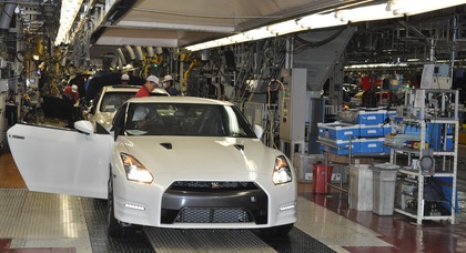 Nissan возобновил серийное производство автомобилей в Японии