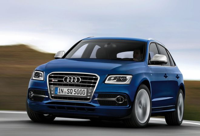 Audi SQ5 TDI 2013 — экстерьер, в динамике