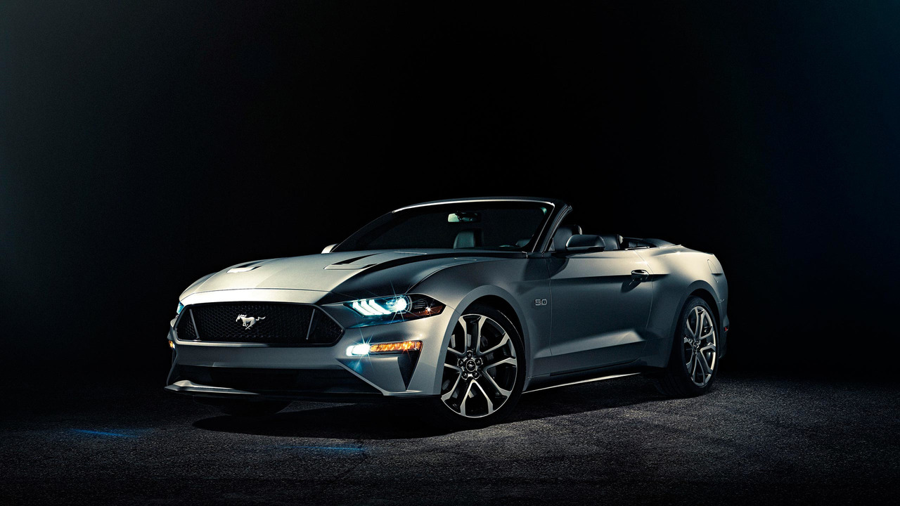 Ford представил обновленный кабриолет Mustang 