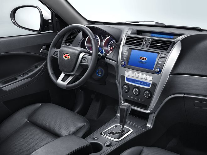 Geely Emgrand X7 — интерьер