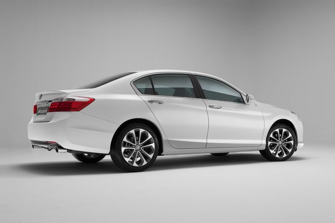 Honda Accord 2013 Ukraine — эктерьер, фото 4