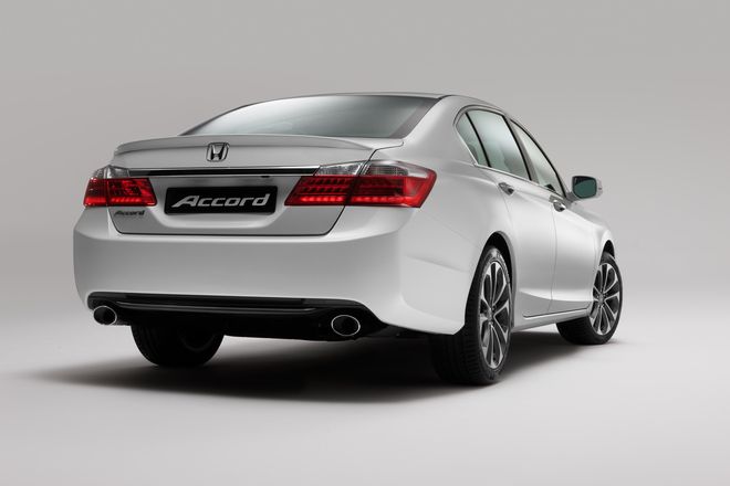 Honda Accord 2013 Ukraine — эктерьер, фото 2
