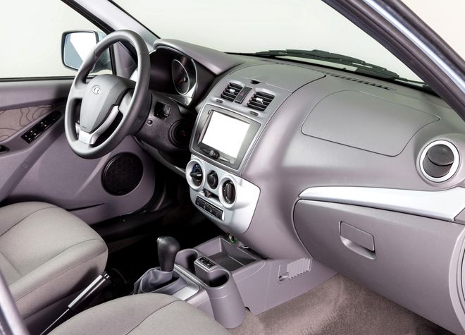 Новая Lada Kalina 2 (универсал) — интерьер