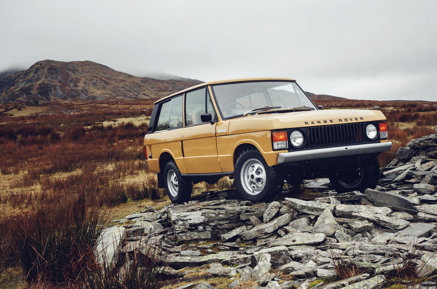 Land Rover полностью восстановит десять классических Range Rover