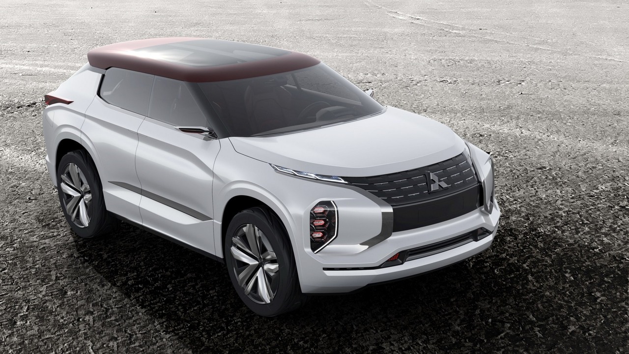 Mitsubishi покажет в Париже полноприводный гибрид GT-PHEV