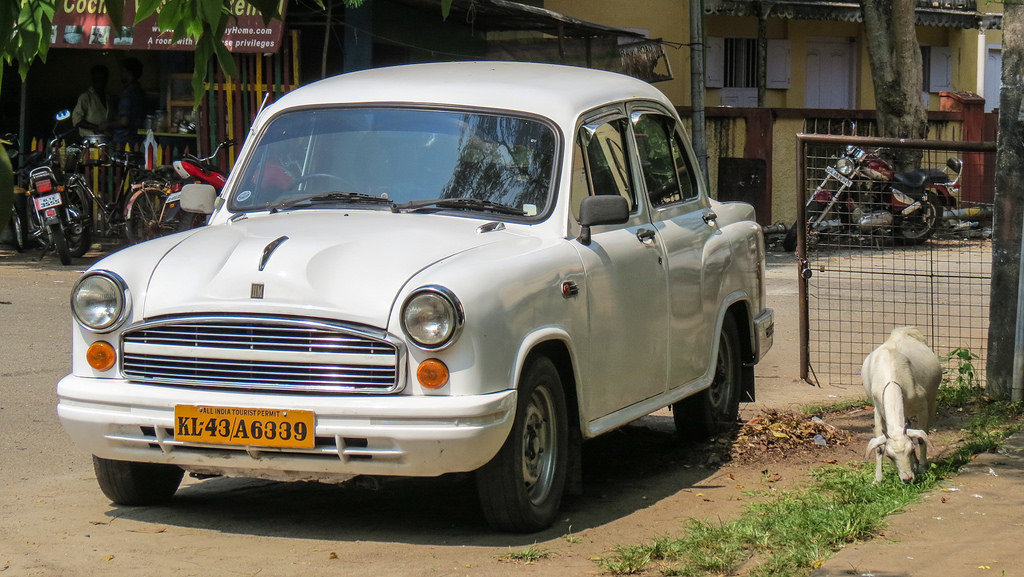 Компания Peugeot купила индийский автомобильный бренд Ambassador