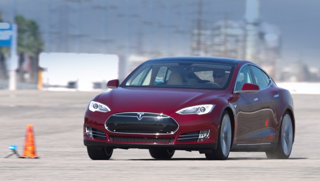 Tesla Model S тест-драйв