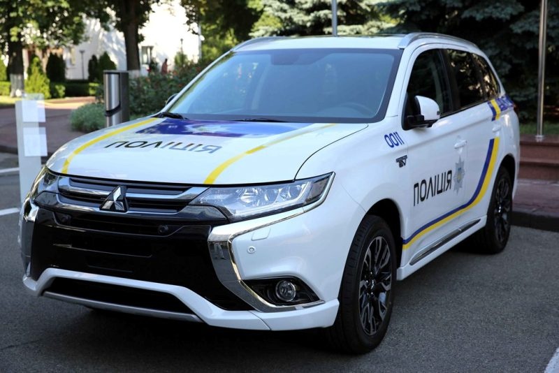 Названа окончательная стоимость Mitsubishi Outlander для украинской полиции