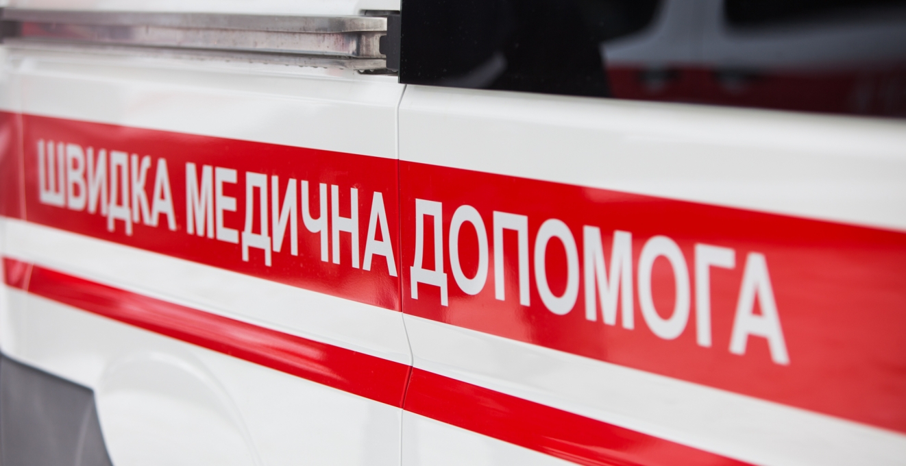 Мэрия Киева передала медучреждениям 15 новых автомобилей скорой помощи