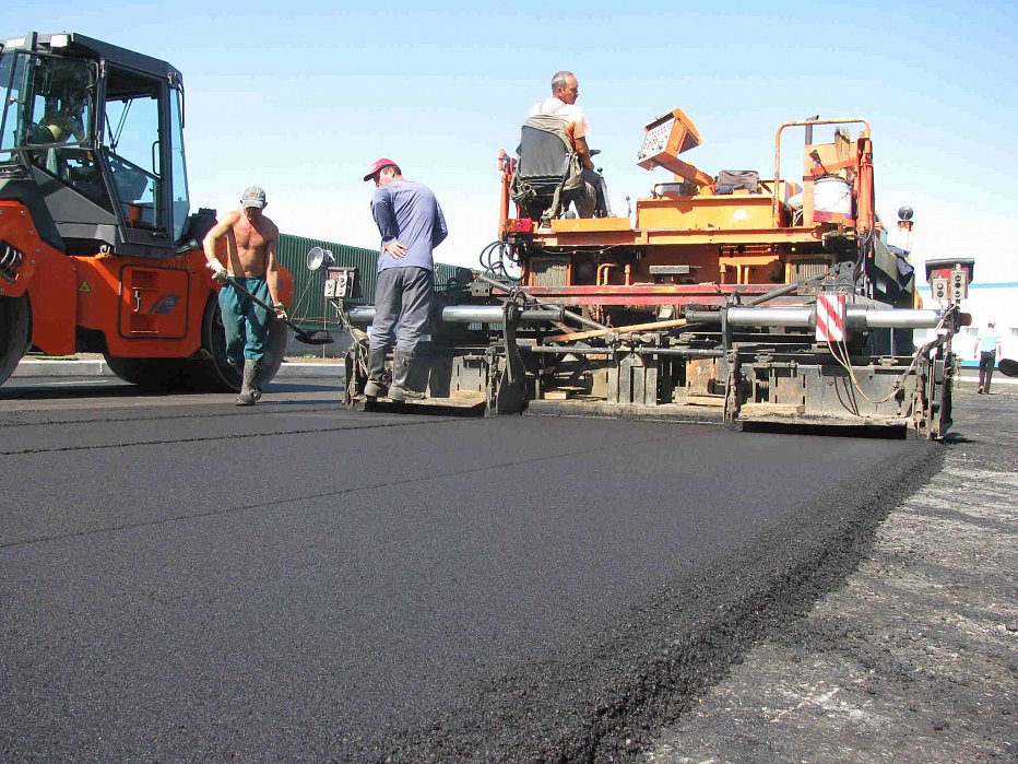 Венгрия инвестирует в строительство украинских дорог