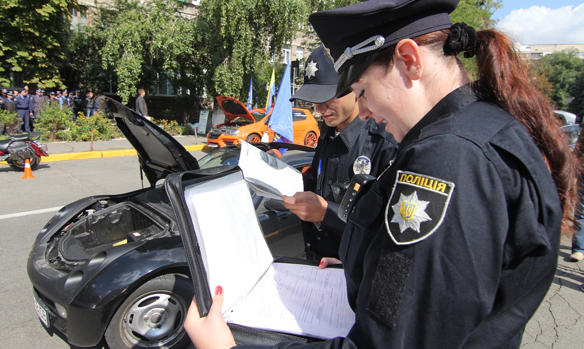 Троещинские водители оказались самыми законопослушными в Киеве