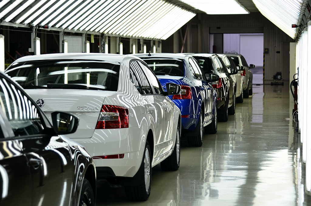 Украинские заводы выпустили за год меньше 5 тысяч легковых автомобилей