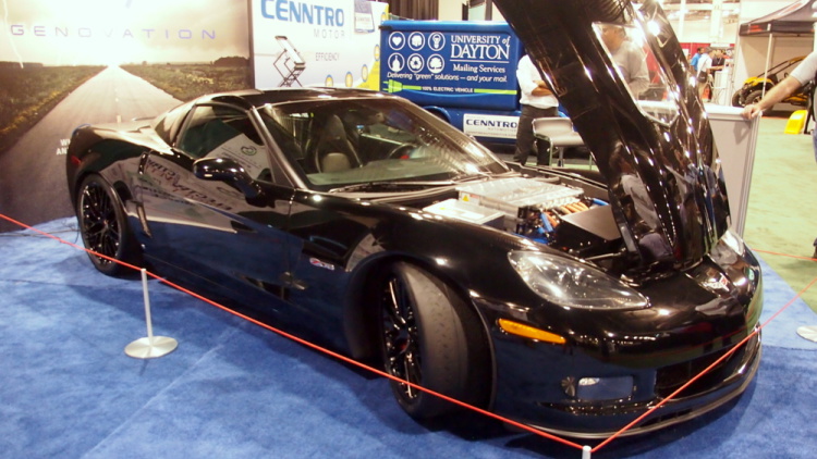 Переоборудованный Chevrolet Corvette стал самым быстрым электрокаром (видео)