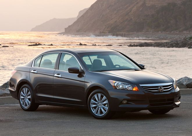 Honda Accord — 302 444 проданных машин Honda Accord