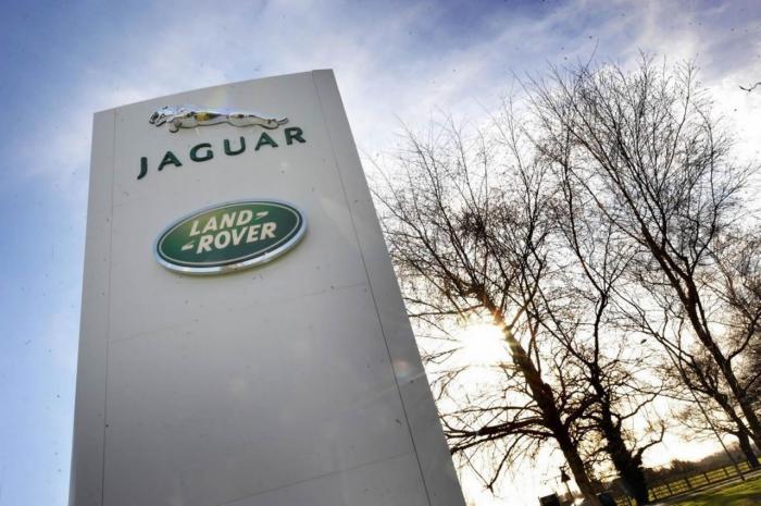 Словакия и Польша сошлись в схватке за новый завод Jaguar Land Rover