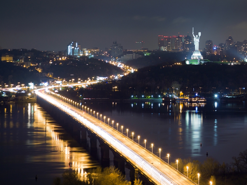 В Киеве на выходных будут одновременно ремонтировать три моста
