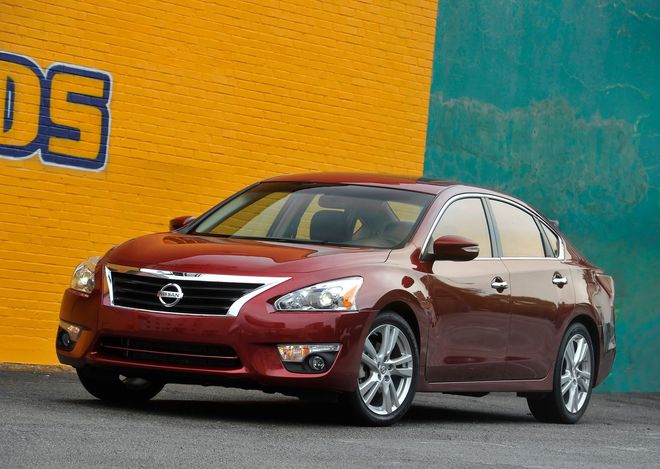 Nissan Altima — 278 969 реализованных авто Nissan Altima