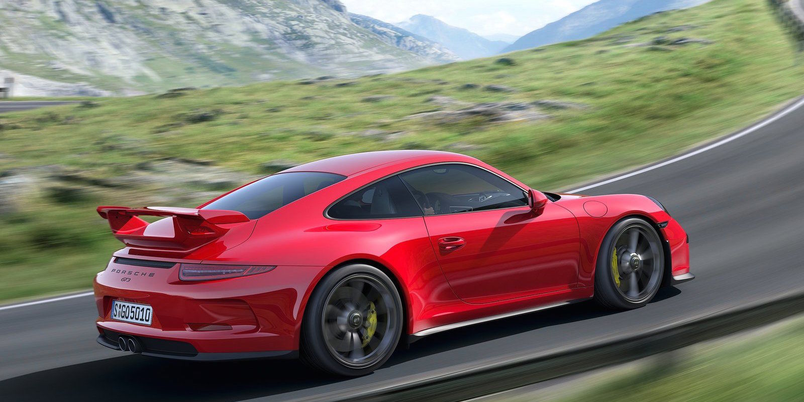 Porsche оставила марке Acura послание в моторном отсеке 911 GT3