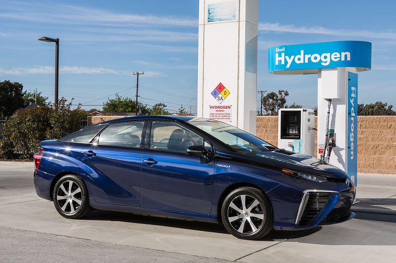 Toyota разрешила свободно использовать патенты на водородомобили
