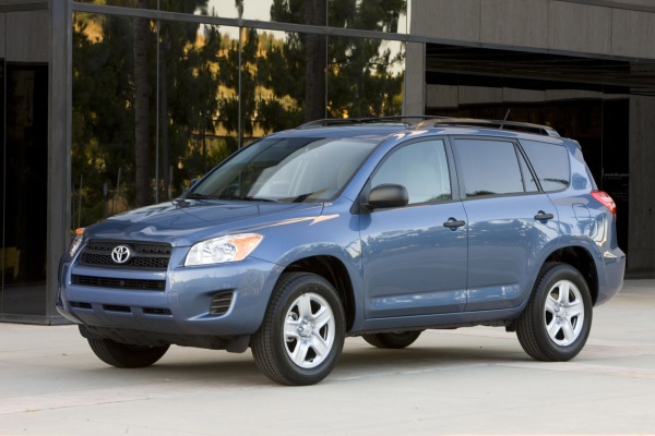 Toyota отзовёт RAV4 из-за ломающихся стеклоочистителей