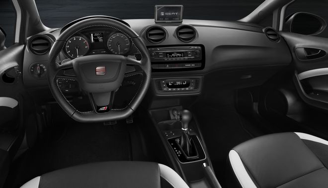 Seat Ibiza Cupra — интерьер, фото 1