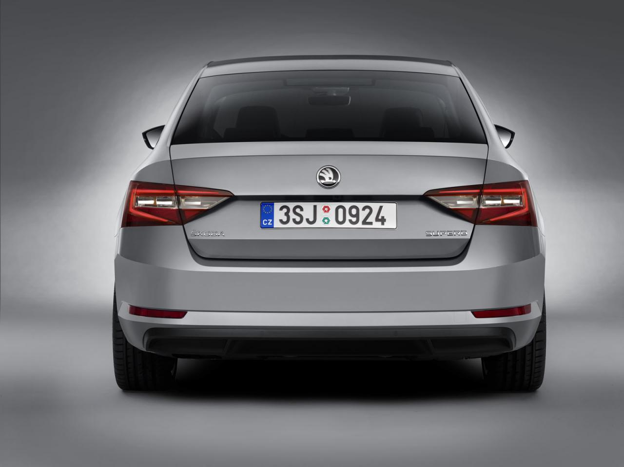 Новая Skoda Superb