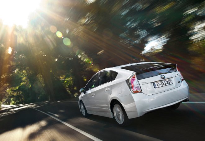 2012_Toyota_Prius_3