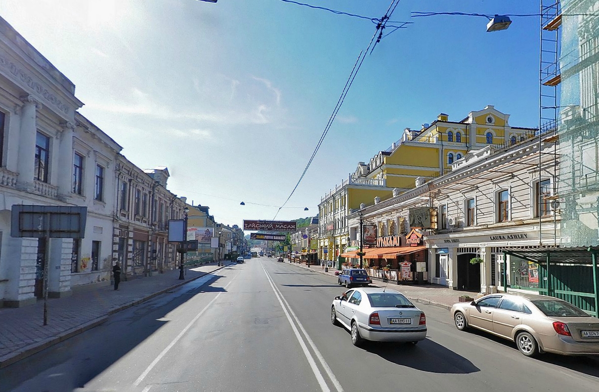 Улицу Сагайдачного в Киеве хотят сделать частично-пешеходной