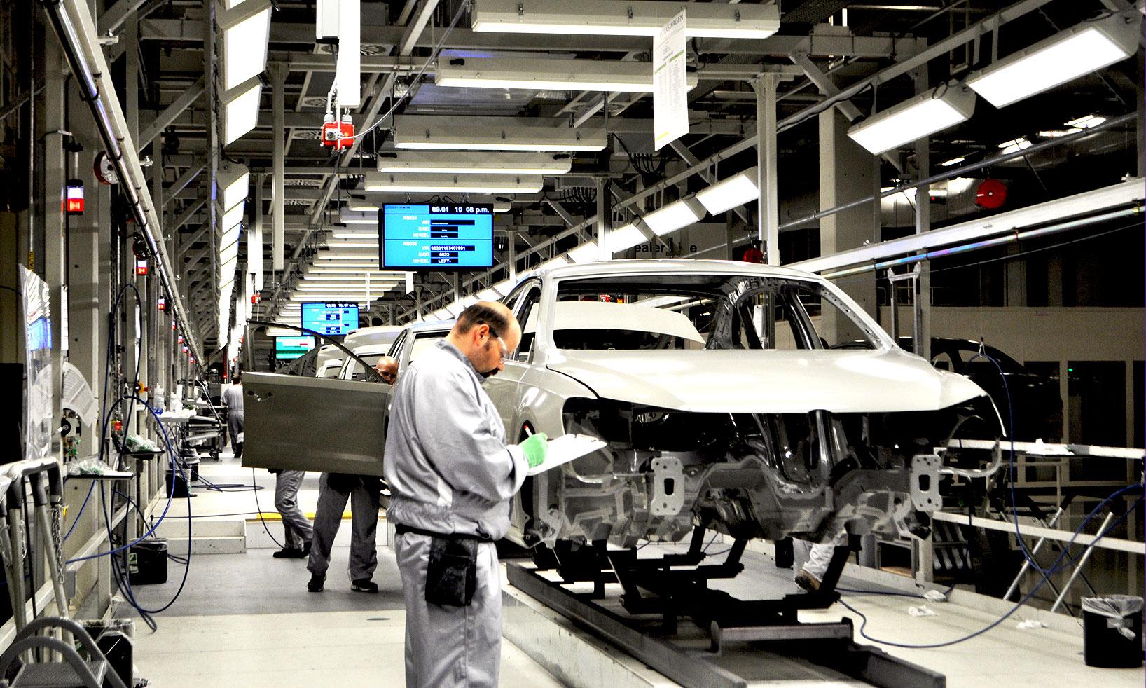 Концерн Volkswagen сократит 30 тысяч рабочих мест