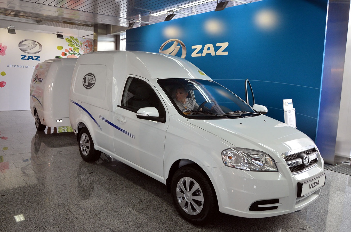 ЗАЗ начал продавать фургон Vida Cargo
