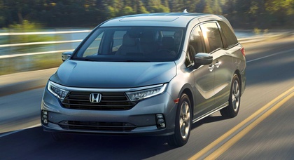 Минивэн Honda Odyssey получил систему наблюдения за задними пассажирами 