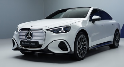 Електричний C-Class: Mercedes представив конкурента BMW i3