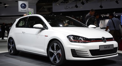 Paris'2012: Volkswagen Golf VII и новый GTI своими глазами