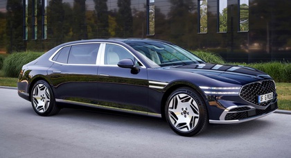 Genesis Unveils 2024 G90 Luxury Sedan in Europe, Showcasing Two Wheelbase Options