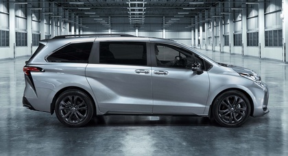 The Only Good Minivan for Seat Belt Reminders: 2023 Toyota Sienna, Says IIHS