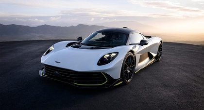 1079 сил і 350 км/год: Aston Martin представив відкритий суперкар Valhalla Spider