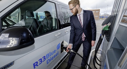 Volkswagen испытывает новый биодизель R33 BlueDiesel