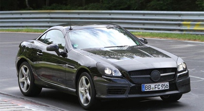 «Заряженный» Mercedes-Benz SLK приступил к тестам