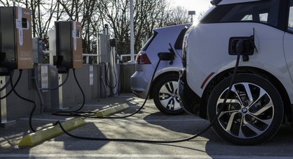 Volkswagen и BMW будут совместно строить сеть электрозаправок