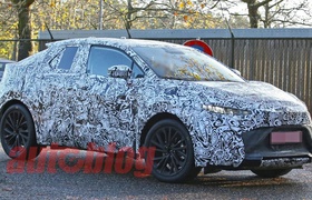 De nouvelles photos d'espionnage révèlent que le bZ EV économique de Toyota est testé dans la nature