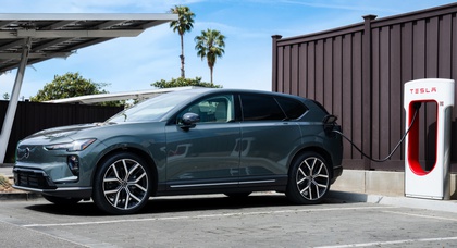 Електромобілі Volvo отримають доступ до зарядок Tesla Supercharger у Європі