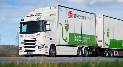 DB Schenker ist das erste Unternehmen in Schweden, das einen R 450e E-Lkw von Scania im Fernverkehr einsetzt