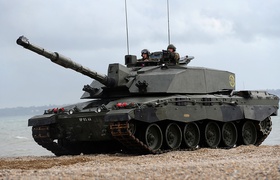 Le Royaume-Uni envisage d'armer l'Ukraine avec de puissants chars Challenger 2 pour combattre les forces russes