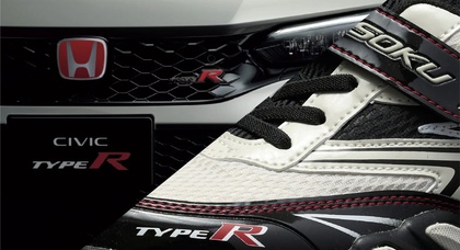 Honda забрендировала детские кроссовки под Type R