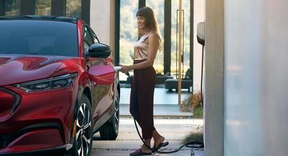 BMW, Ford et Honda s'associent pour créer ChargeScape, une société spécialisée dans la conversion des véhicules au réseau électrique