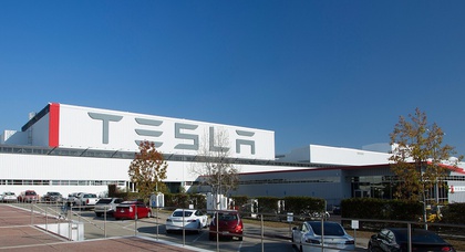 Видео дня: 90-секундный тур по фабрике Tesla Motors