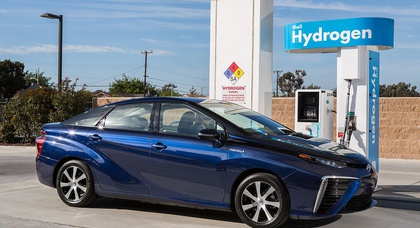 Toyota разрешила свободно использовать патенты на водородомобили