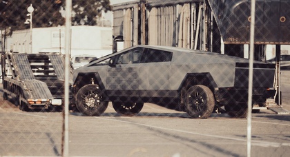Tesla Cybertruck's maximum ride height revealed in latest spy images