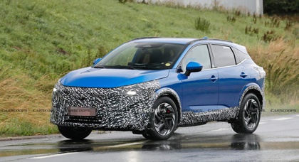 Nissan Qashqai is getting ready for a facelift, but is keeping the changes under wraps for now